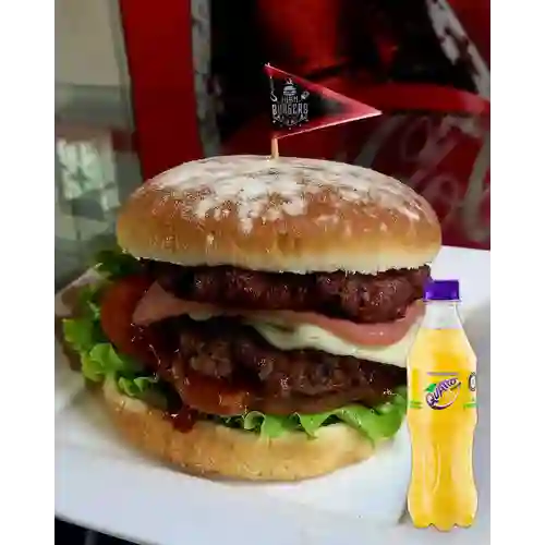 Combo Hamburguesa Doble Carne + Quatro Original 400ML