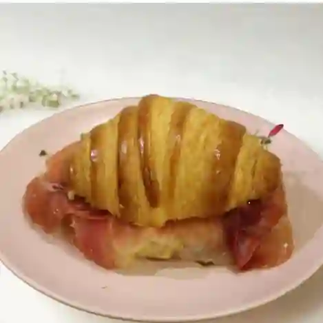 Croissant Jamón Serrano