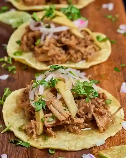 Taco Carnita Michoacana
