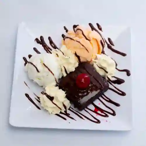 Brownie con Helado