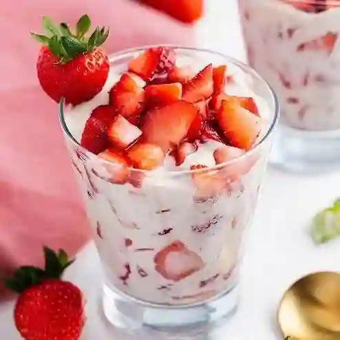 Fresas con Helado de Vainilla (9 Oz)
