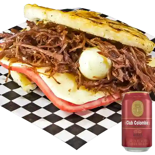 Combo Arepa Clasica c/ Carne +Club col. Roja 330 ml