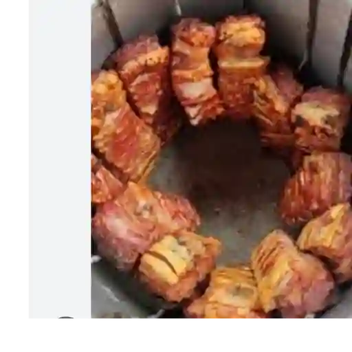 Chicharrón ahumado al barril