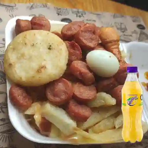 Combo Salchipapas + Quatro Original 400ML