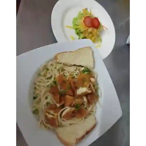 Pasta con Salsa de Quesos