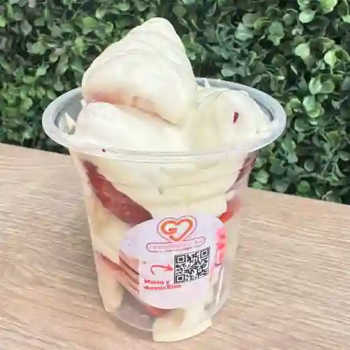 Vaso Fresas Choco Blanco (con 2 Churros)