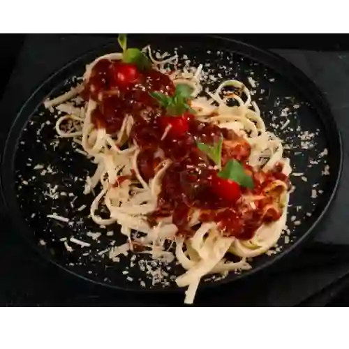 Fetuccine a la Napolitana