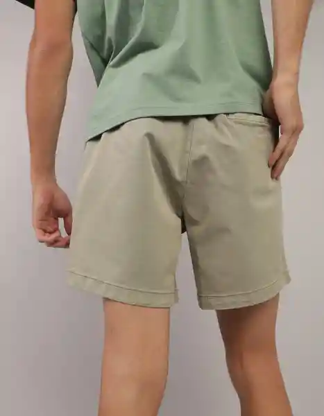 Bermuda Hombre Verde Talla: SMALL 7691341 American Eagle