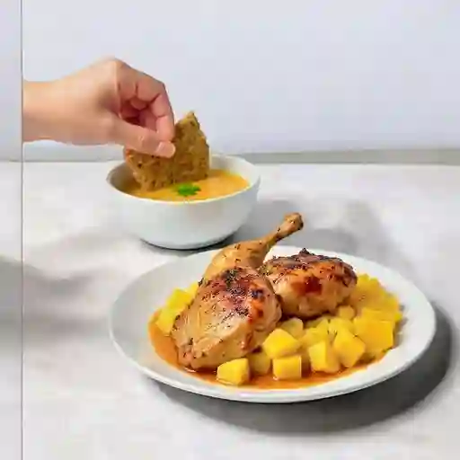 Presa de Gallina con Yuca