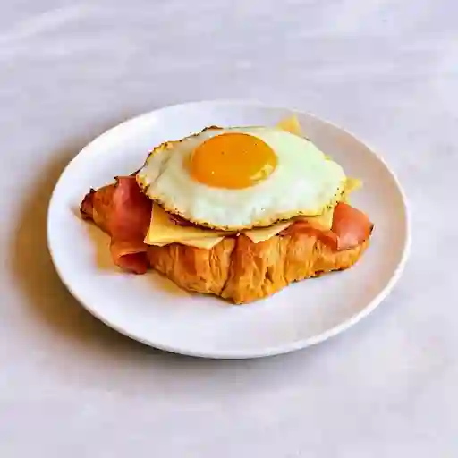 Croissant De Huevo Y Jamon Artesanal