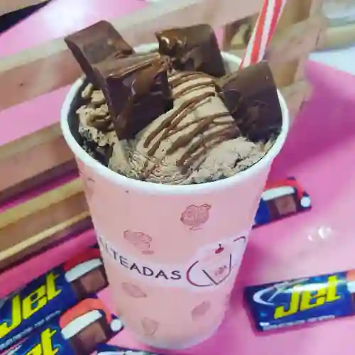 2 Malteadas de Chocolatína Jet 16 Onz