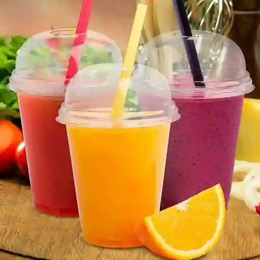 Jugos Naturales En Agua
