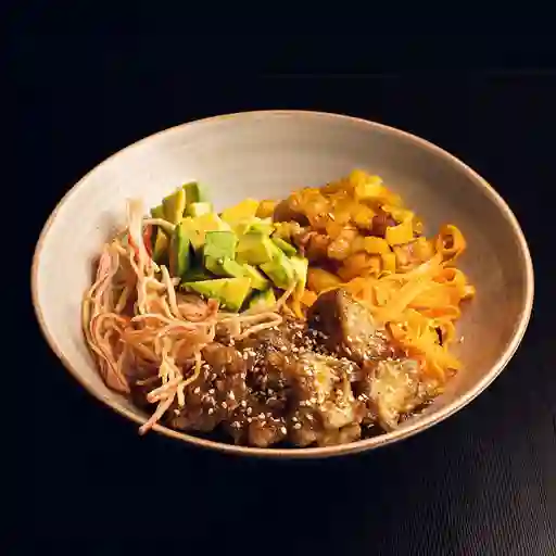 Poke pollo a la naranja