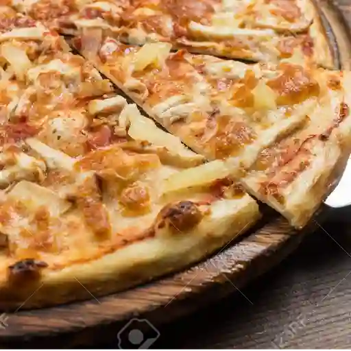 Pizza pollo y piña small