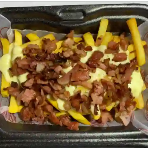 Papas Cheddar con Tocineta