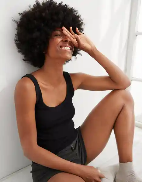 Camiseta Aerie Negro Talla: LARGE 2469073 American Eagle