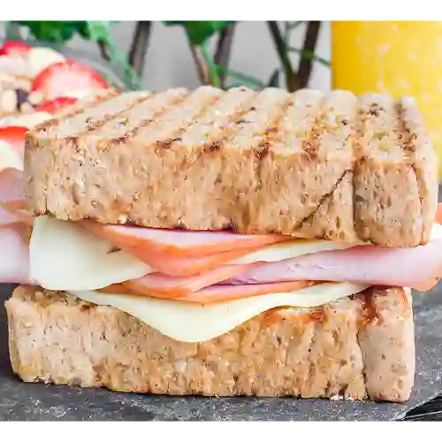 Sandwich Jamón y Queso