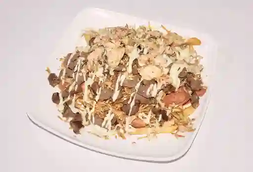 Salchipapa Mixta