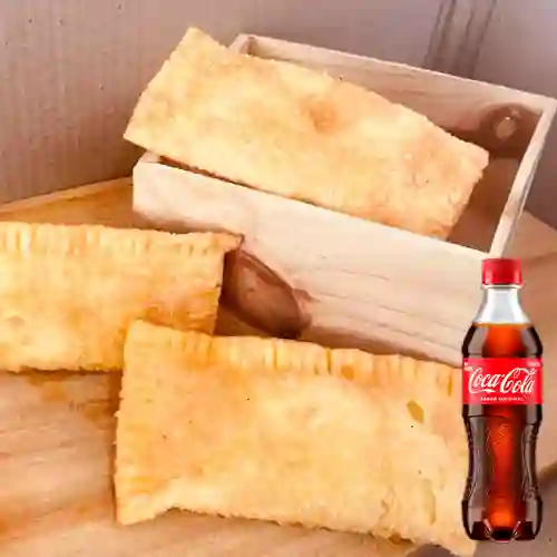 Combo Pastelito de Pollo + Coca Cola Original 400 ml