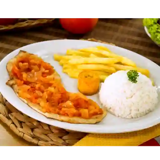 Lomo cerdo en salsa criolla