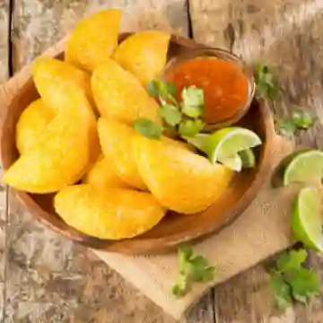 Empanadas Típicas X4