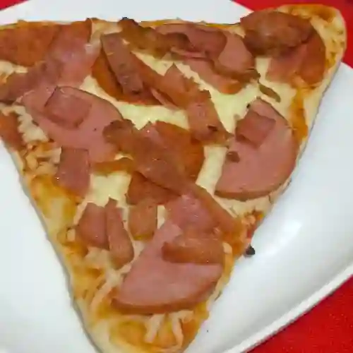 Porcion de Pizza de Carnes