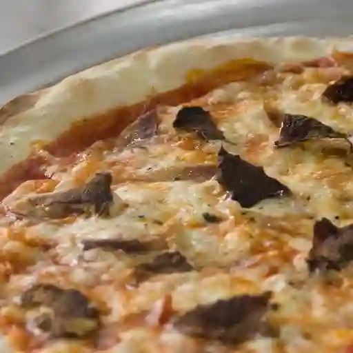 Pizza pancetta y shitake
