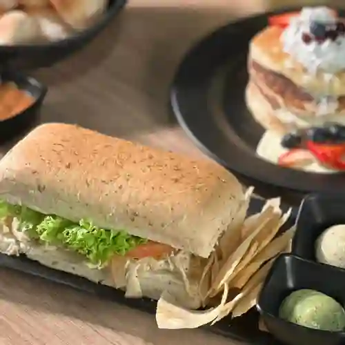 Sandwich Artesa Al de Carne