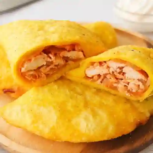 Empanada Grande de Pollo