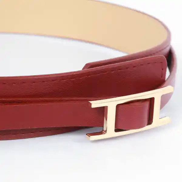 Cinturón Hebilla H Roja Fuera de Serie