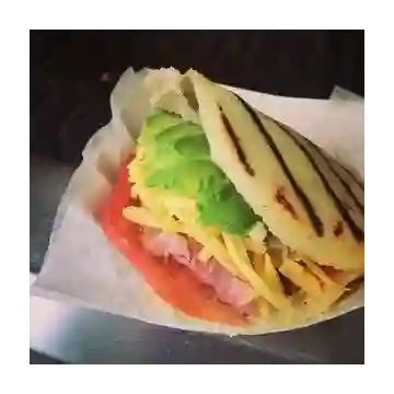 Combo Arepa de Chuleta + Jugo