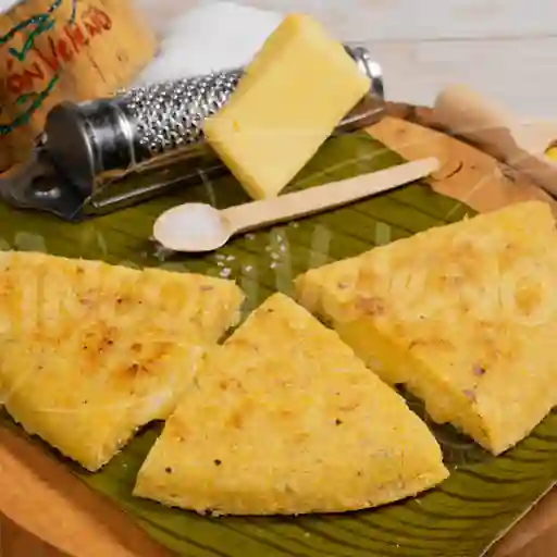 Arepa de Maíz Pelao con Queso