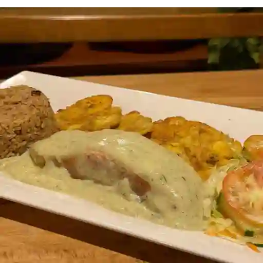 Salmón al ajillo