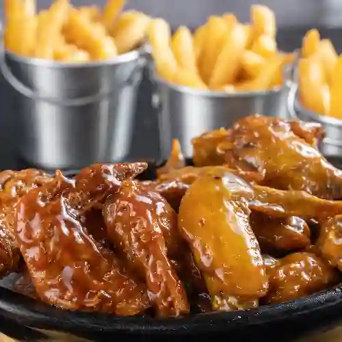 Alitas y Papas Combo