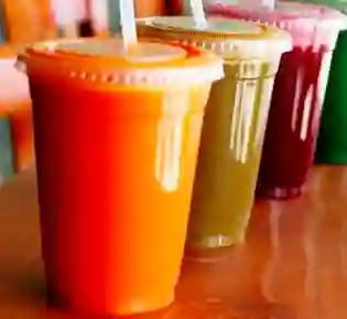 Jugo en agua