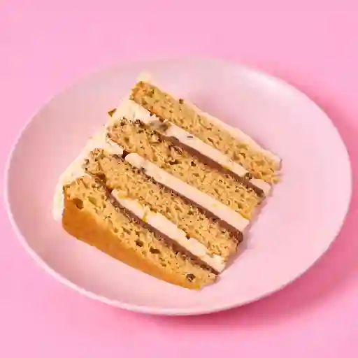 Torta de vainilla y mousse de maracuyá