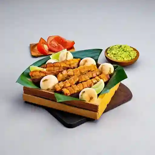 Almuerzo con Chicharron