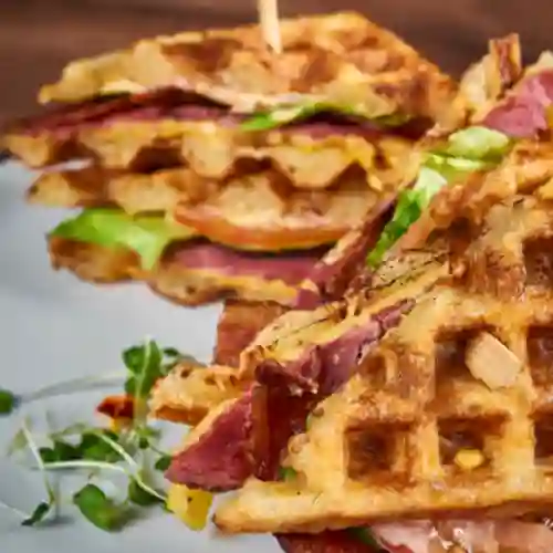 Leden Waffle Sandwich