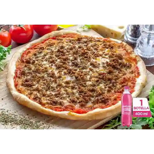 Combo Pizza Carnes + Postobón Manzana 400 ml