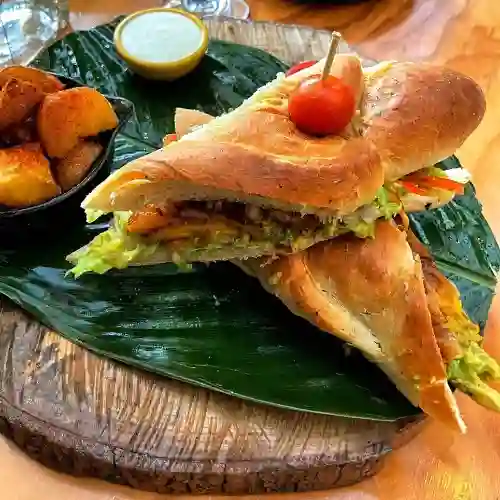 Sándwich de Chicharrón 30 Cm