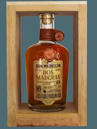 Dos Maderas Ron Medellín 18 Años