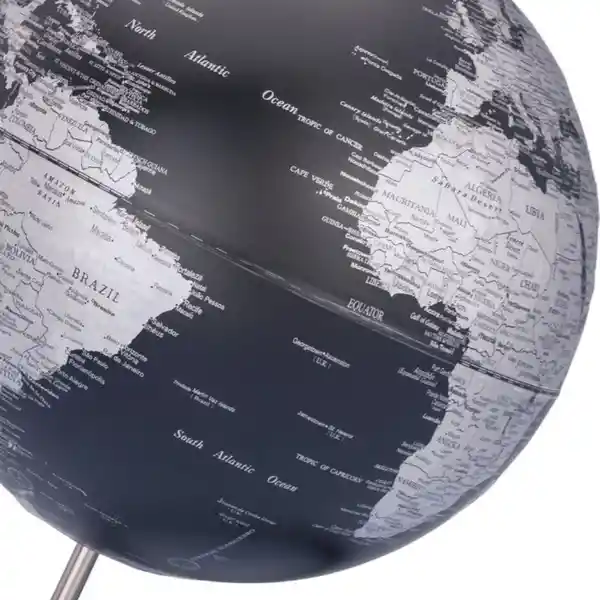 Troika Globo Terráqueo Inclinado Negro / Plata