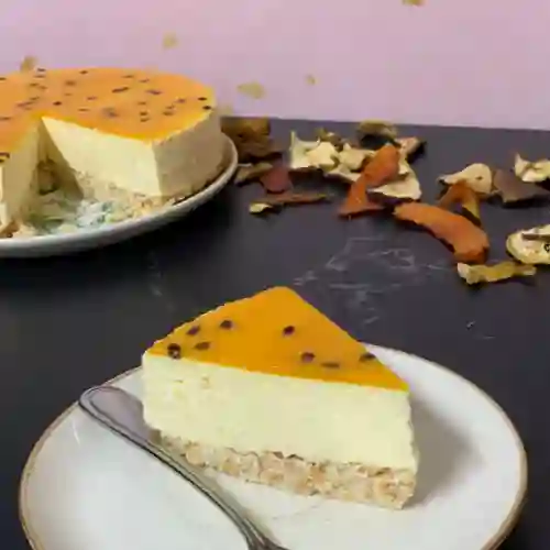 Porción Cheescake Keto Maracuyá