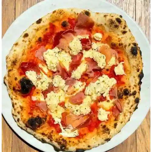 Pizza de Prosciutto y Straciatella