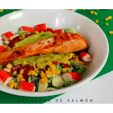 Ensalada de Salmón Plato de 48 Oz