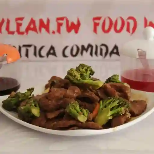 Carne con Brócoli
