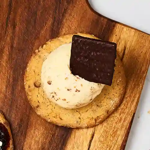Galleta Engallada con Helado