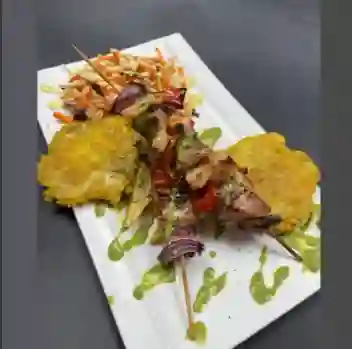 Brocheta de Atún y Camarones