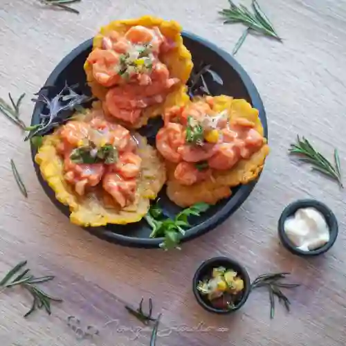 Patacones acevichados