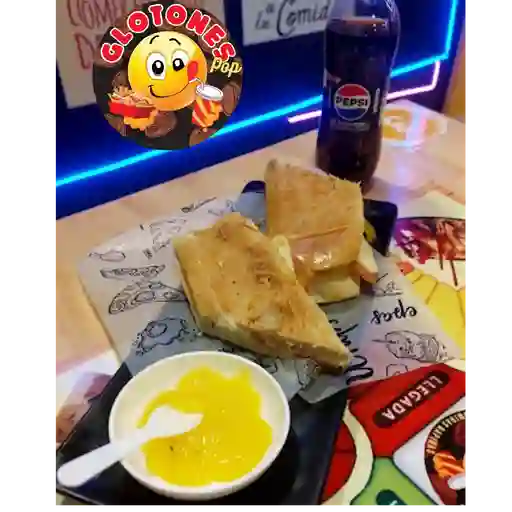 Punta de piña + gaseosa